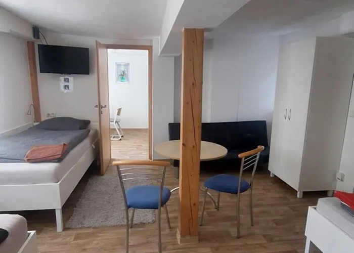 דירה Apartment *