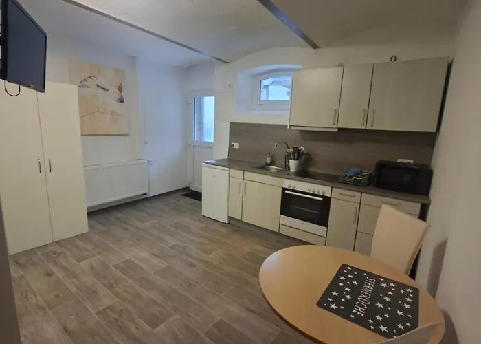 דירה Apartment *